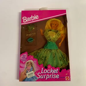 Vintage Original 1993 l Mattel Barbie Locket Surprise Dress Fashions Lip Gloss With Ruffles New Old Stock