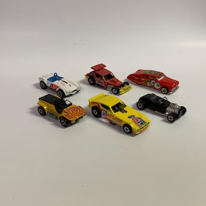 Vintage Original 1970s/1980s Hot Wheels Lot of Six With Two Redline Vehicles