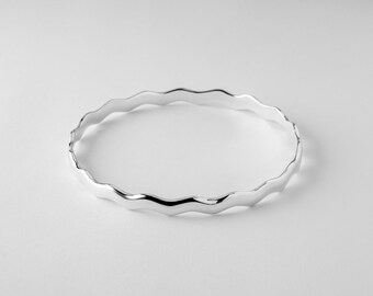 Handmade Sterling Silver Wavelet Bangle: Ocean Inspired