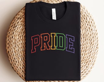 Besticktes Pride Shirt, besticktes Regenbogen Pride Shirt, Pride Shirt, Pride Festival Shirt, Gay Shirt, Trans Ally Shirt, Regenbogen Shirt