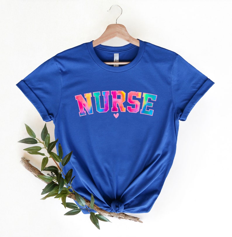 Aquarel verpleegster shirt, verpleegster T-shirt, verpleegster week shirt, bijpassende verpleegster T-shirt, shirt voor verpleegster, schattig verpleegster shirt, cadeau voor verpleegster afbeelding 4