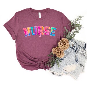 Aquarel verpleegster shirt, verpleegster T-shirt, verpleegster week shirt, bijpassende verpleegster T-shirt, shirt voor verpleegster, schattig verpleegster shirt, cadeau voor verpleegster afbeelding 5