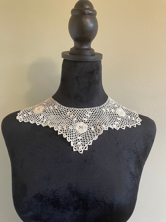 Vintage Detachable Lace Collar. Ecru cotton colla… - image 1