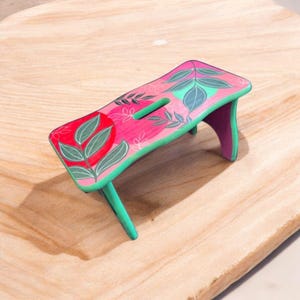 Hand-Painted Wooden Stool – Flat-Pack Mini Bench with Naive Floral Art