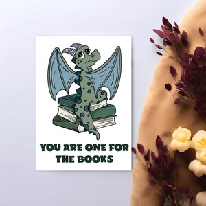 Carte de voeux dragon livre | Cartes vierges |  amoureux des livres | fantaisiste | jolies cartes | Toute occasion | Je t'aime | Drôle | dragon | Téléchargement numérique
