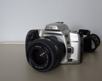 Minolta DYNAX 500si SUPER + riem + lens