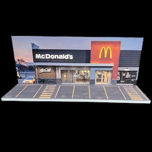 1/64 Diorama McDonalds