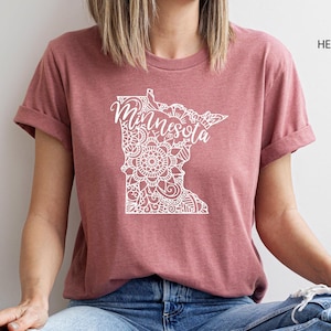 Minnesota State Shirt, State Shirts, Minnesota Map Tee, Home State Shirt, Minnesota Travel Shirt, Minnesota Lover Shirt, Gift for Minnesotan