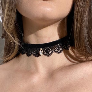 Giveaway | 3 first customers only :) Choker Necklace Vintage Classy Style | Lace and Velvet | Sparkling Rhinestone