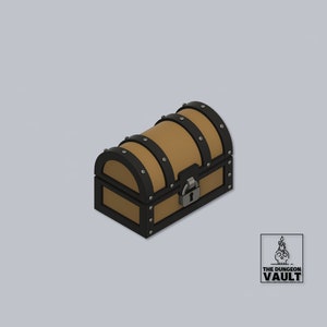 Puede incluir: Un cofre del tesoro de madera marrón con detalles en metal negro y una cerradura. El cofre está cerrado y tiene una parte superior ligeramente redondeada.