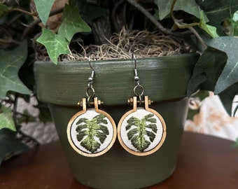 hand embroidered monstera leaf earrings | mini embroidery hoops | plant earrings | gifts for her | dangle earrings | monstera leafs jewelry