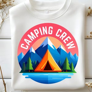 Camping Crew SVG, Campeggio in montagna SVG, Avventura PNG, Campeggio all'aperto SVG, Viaggio in campeggio in famiglia SVG, Escursionismo nella natura SVG Design, Campeggio SVG PNG
