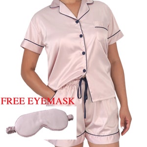 personalised pajamas -satin pyjamas-personalised pjs-bridal pjs-bridesmaid pyjamas-wedding pjs-valentines