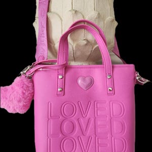Pochette LUV BETSEY – Betsey Johnson – Blanc Chat Avec Ailes – Fausse Fourrure