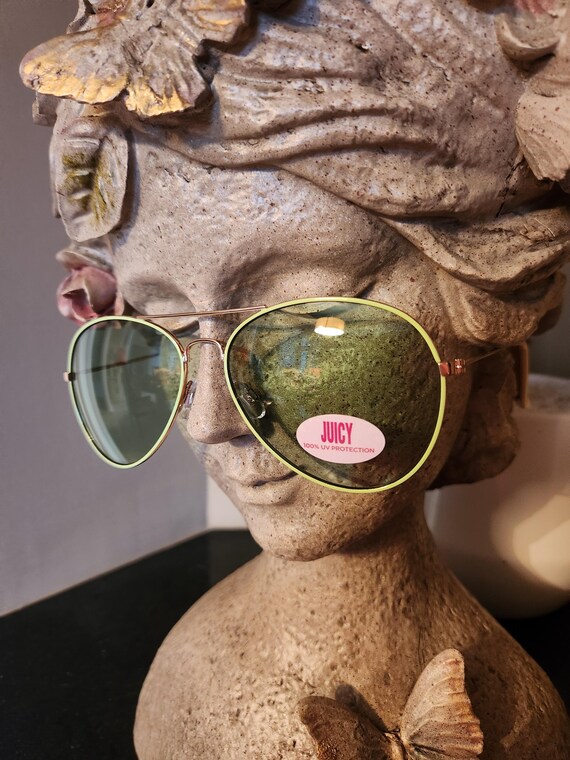 Juicy Couture Green Smells Like Couture Vintage Y2K Sunglasses Womens 57-17 135 Y2K Juicy Couture Sunglasses  main image 4