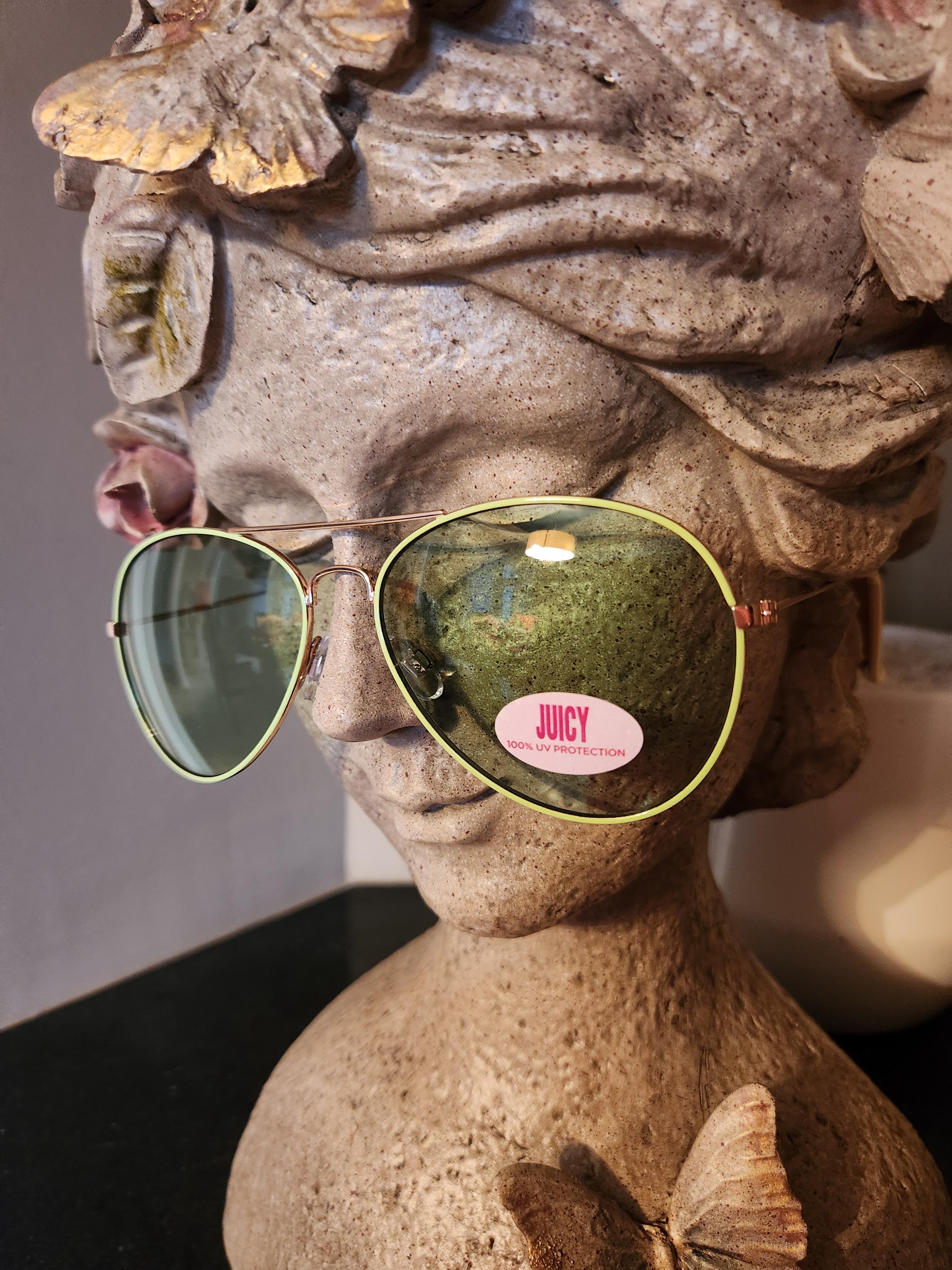 (#112) Juicy Couture Blue/Green Aviator style Sunglasses Juicy Couture Aviator Plastic Frame Sunglasses for Women for  main image 3