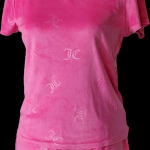 Juicy couture pink velour sleepwear medium size comfy pajama set Barbie style shorts and t-shirt outfit