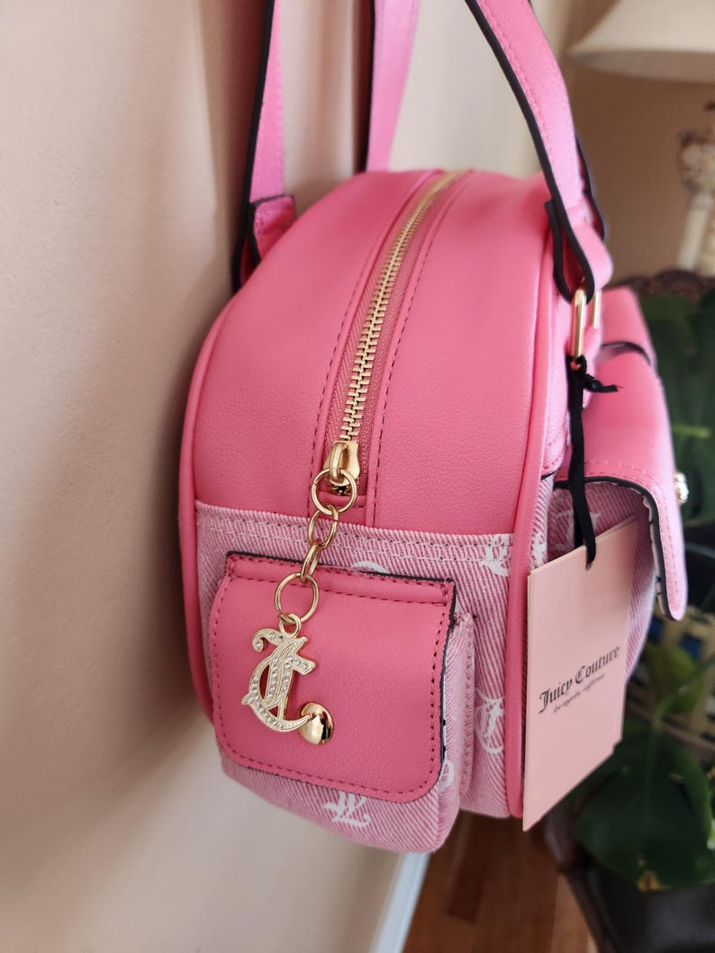 Juicy Couture pink and white lemonade pack it up bowler shoulder bag 2 front pockets accent and printed logo all over the purse image 10