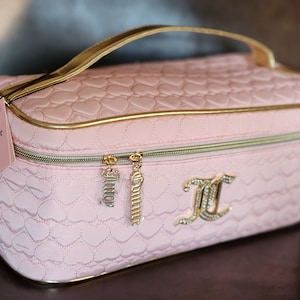 Juicy couture large pink travel cosmetic bag fancy makeup bag quilted hearts weekender orginazer case with gold details