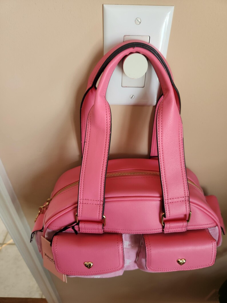 Juicy Couture pink and white lemonade pack it up bowler shoulder bag 2 front pockets accent and printed logo all over the purse image 8