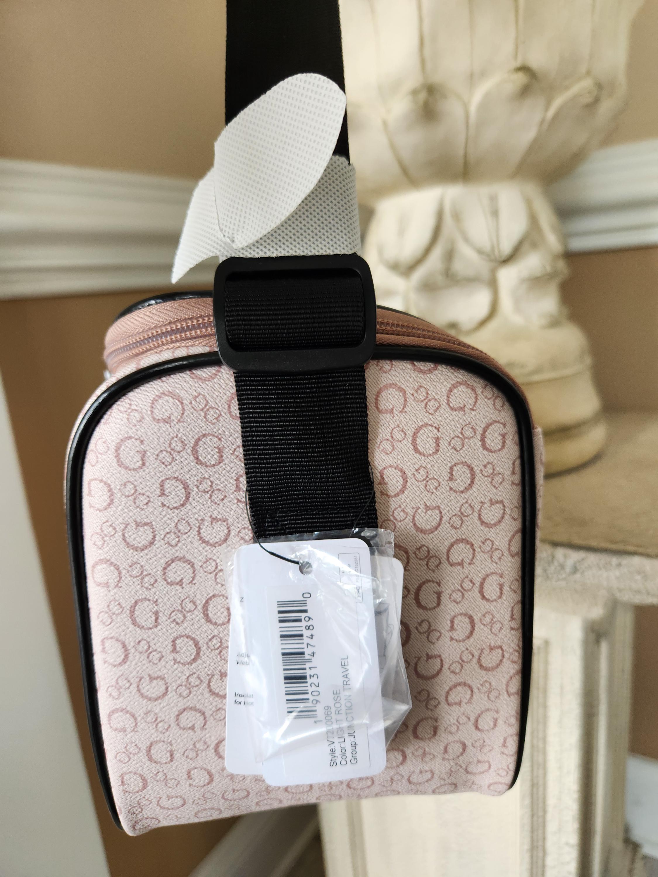 Guess travel lunch bag sale