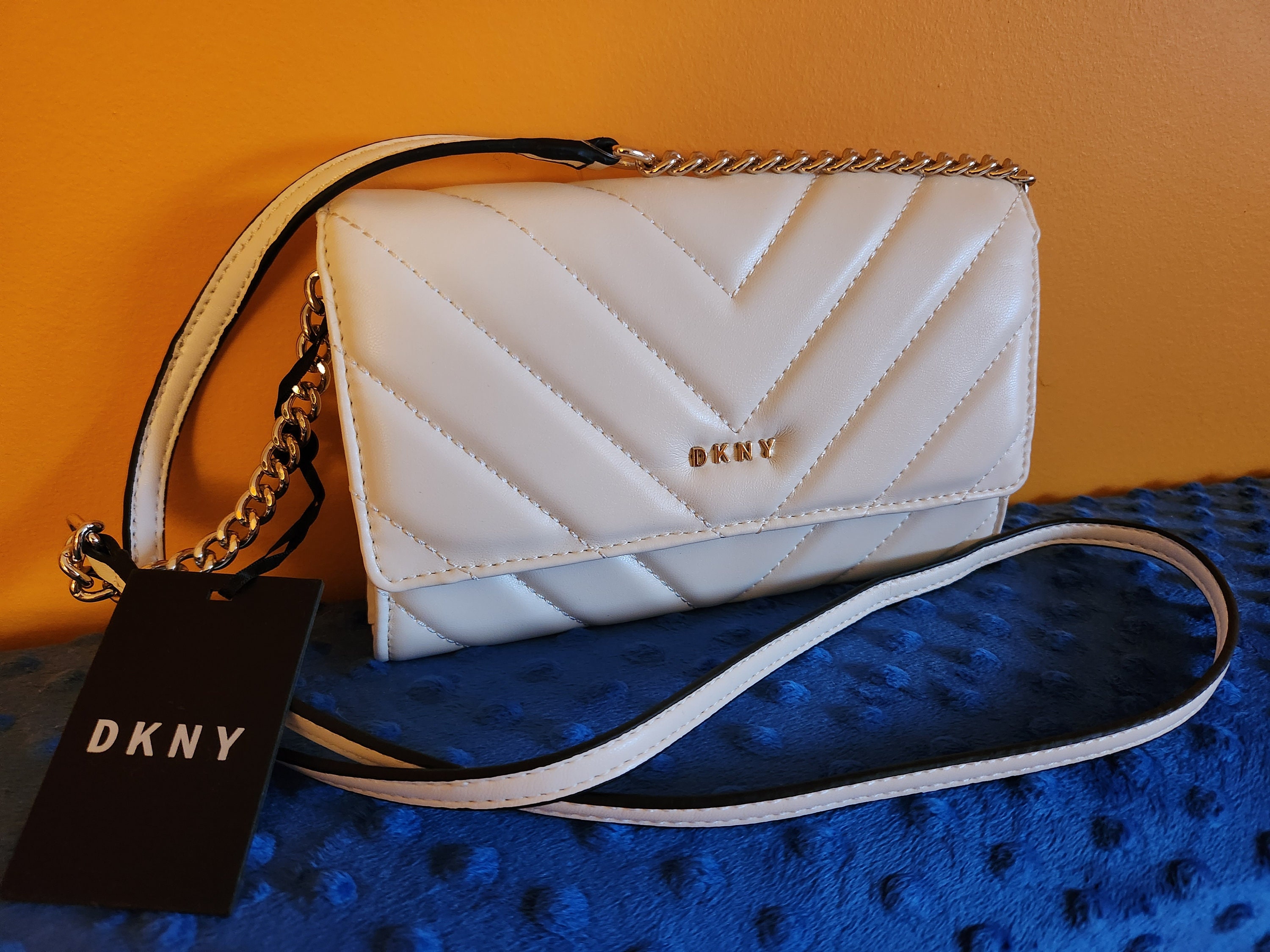 NWOT DKNY Crossbody Bag -   Crossbody bag, Crossbody, Dkny bag