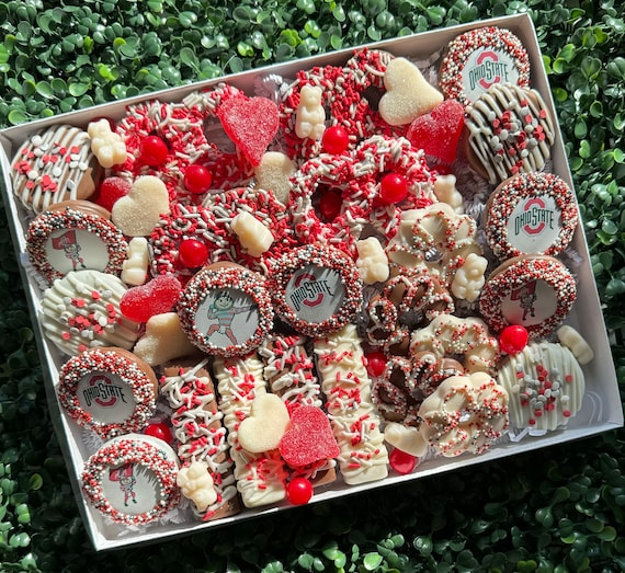 Roommate Gift Box – Sweet & Savory Treats in School Colors – Roomie Reveal or Move-In Surprise