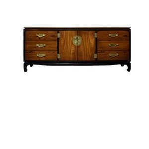 Chinoiserie dresser/credenza