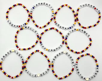 Pulseras de Off Campus! Pulseras de la amistad de Off Campus! Pulseras de Hannah y Garret! Graham 44! Wellsy! Pulseras de Briar Hawks! ¡Hechas en casa!