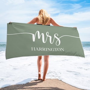 Mr. and Mrs. Custom Beach Towel, Bridesmaid Gift, Personalized Name Wife / Husband Gift, Bachelorette Bride Towel, Customize Vacation Gift