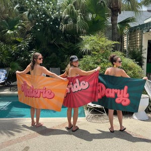 Retro 70's Style Custom Name Towel,Personalized Vintage Pool Towel,Groovy Birthday Vacation Gift, Gift for Her,Bestfriend,Bachelorette Party
