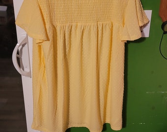 Avon yellow blouse xlarge flutter sleeve textured retired