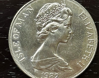 Vintage 1982 Isle of Man Queen Elizabeth II Crown: World Cup Commemorative Coin