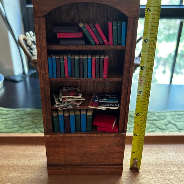 Vintage 1970s Dollhouse Miniature Bookcase w/ 34 books plus misc handmade books and magazines. READ FULL Description CAREFULLY!