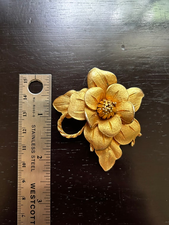 Vintage Very Rare Corocraft Gold-toned Flower Bro… - image 4