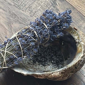 Lavender Smudge-Dried Lavender-Smudge Sticks-Relaxing-Peaceful-Meditation