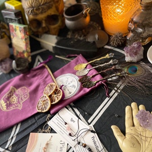 Czarownica Mystery Box Small-Witchy Grab Bag-Suprise Crystals, Tarot, Książki, Zioła, Czarownicza Dekoracja Ścienna-Zestaw Czarodziejski-Zapasy Wicca-Czarownicze Prezenty