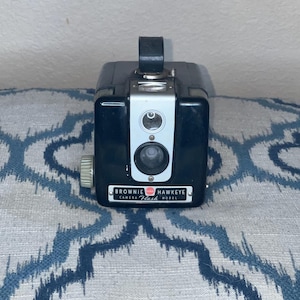 Vintage Kodak Brownie Hawkeye Flash Camera UNTESTED