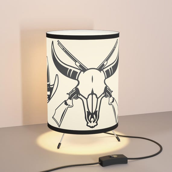 牛の頭蓋骨のウエスタンランプ、亜鉛メッキ三脚ベース、キャビン装飾