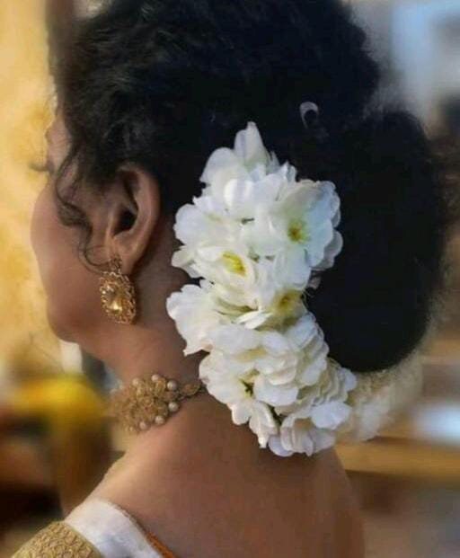 Estationeryhouse Wedding Gajra, Scrunchie Gajra Bracelet, Hand Gajra, Indian Wedding Floral Jewelry Gajra, Mogra Gajra, Elastic Gajra pack of 2 in jute bag, One Size, Plastic