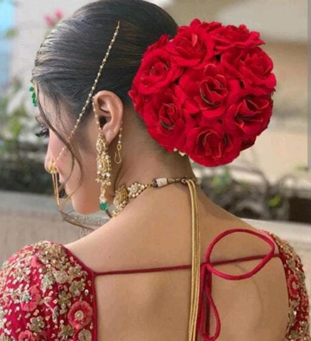 Traditionele Indiase Haaraccessoires Witte Gajra Kunstmatige Bloem Sieraden Handgemaakte Veni tiara Voor Vrouwen Party Wear bruids mehndi Haar Broodje Actief (rood