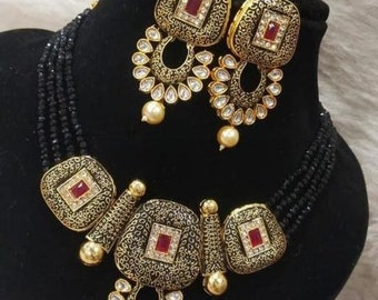 Ensemble de colliers de perles indiens Kundan / Ensemble de bijoux Kundan faits main / Ensemble de colliers de fête / Ensemble de bijoux pour femmes / Ensemble de colliers de mariage indien