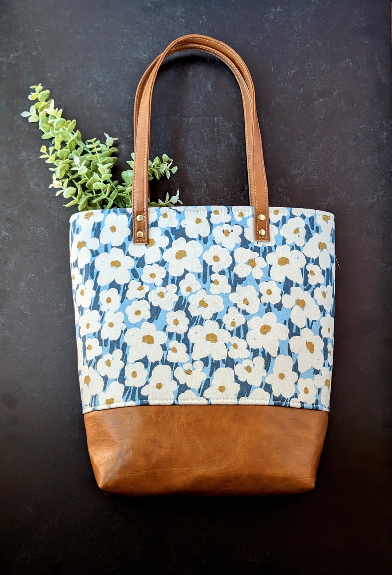Multicolor Daisy Flower Wicker Bucket Purse