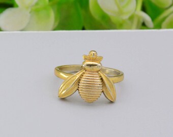 Gold Bee Ring, Nature Inspired Ring, Unique Handmade Jewelry Gift