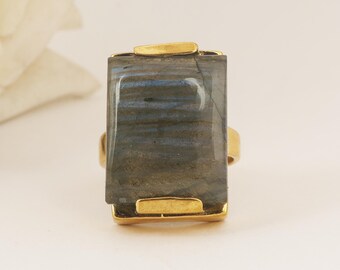 Gold Labradorite Rectangular Ring, Vintage Artisan Jewelry,