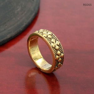 Organic dotted gold band ring, Textured gold ring, Gold Stack ring, Hammered ring, gold Filled Simple ring,Dainty ring, midi ring, gift ring