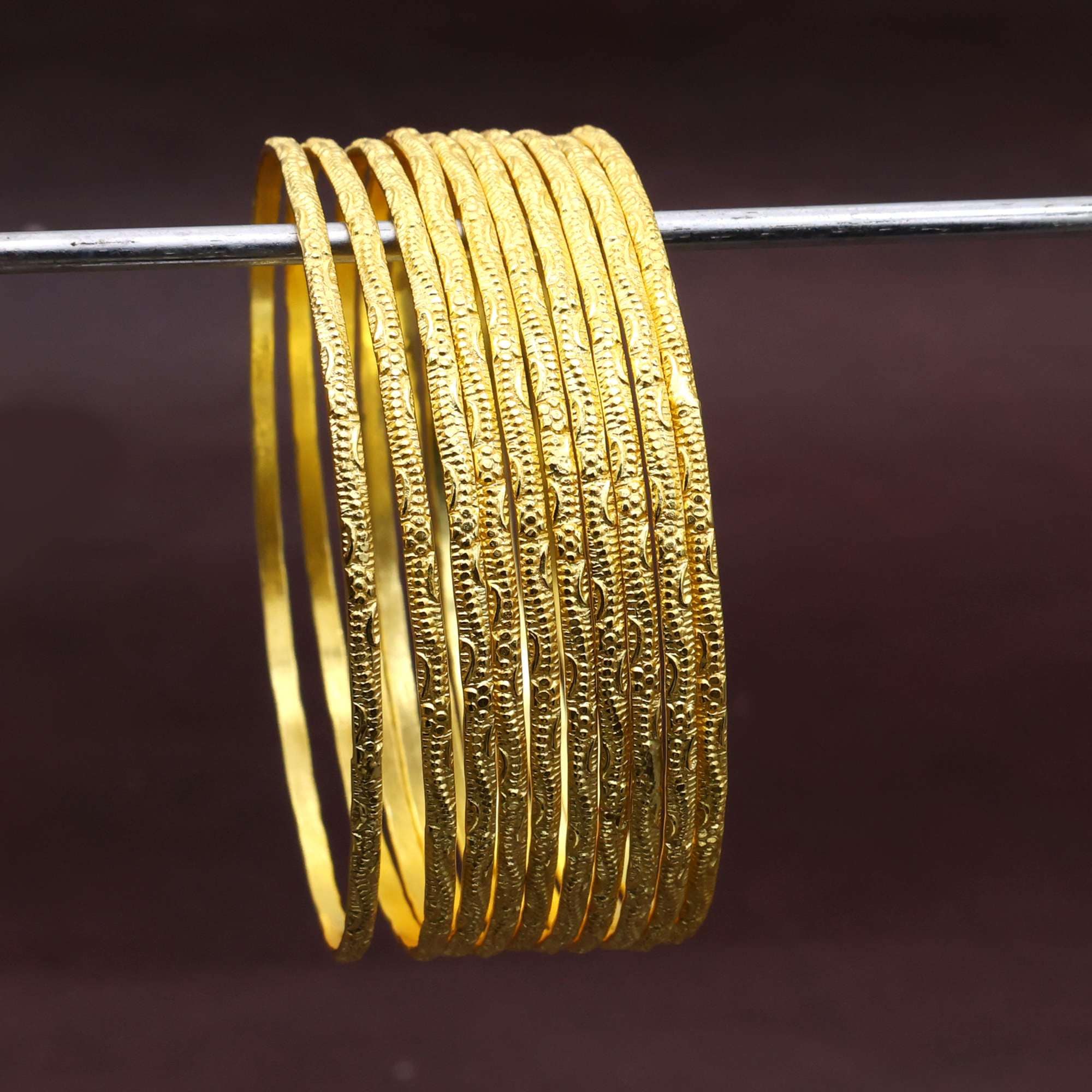 Gold bangles thin design discount