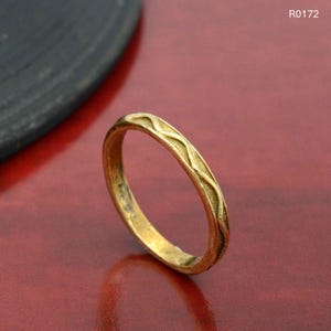 Gold  Wave Wedding Band, Dainty Ring,Wavy Band, Wave Shape Band Ring, Engagement Ring Minimalist Ring,Gift For Her,Beautiful Ring, Midi Ring