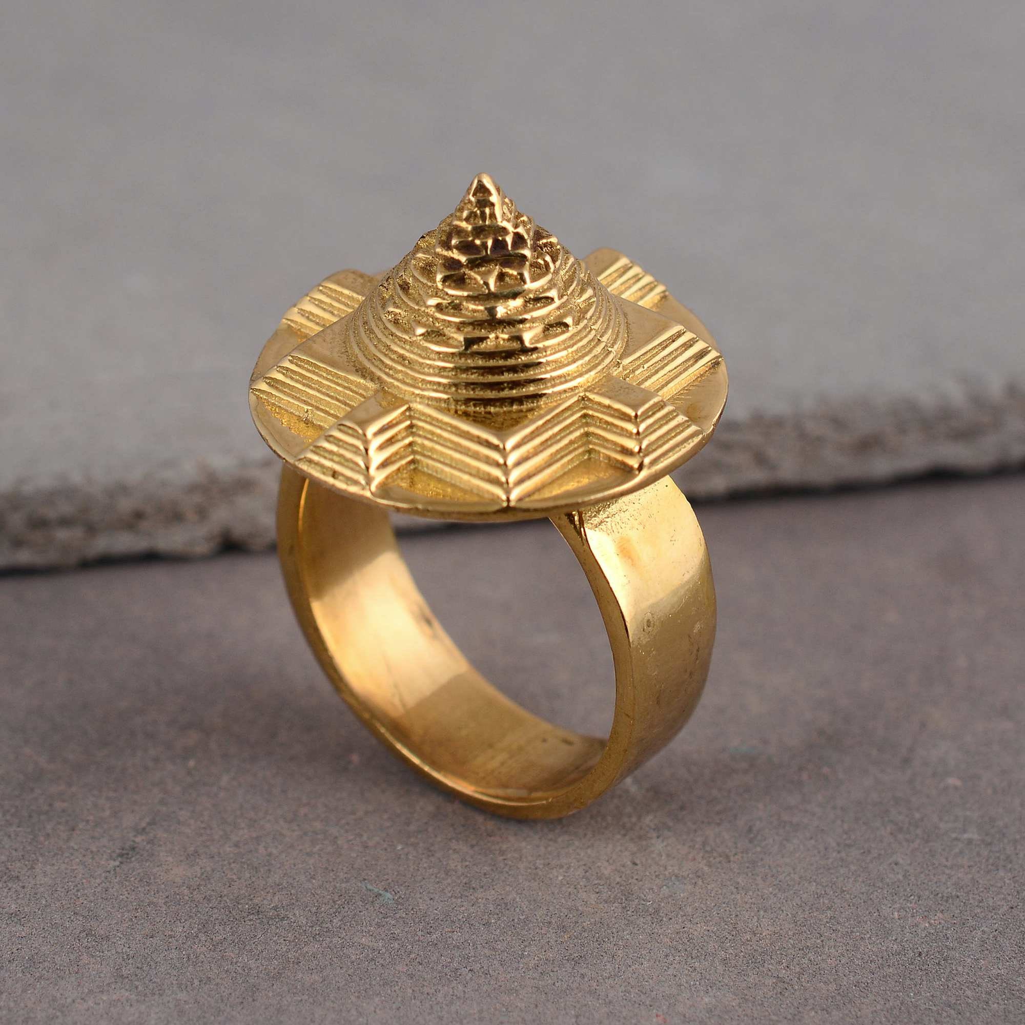 Buy Vridaann Vedanshstore Men and Women Gold Plated Brass Meru Rings Online  at Best Prices in India - JioMart.