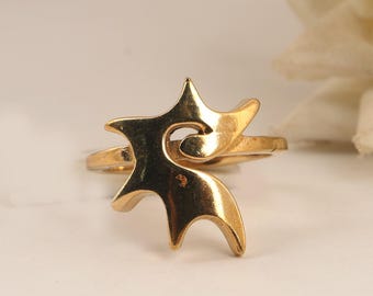 Handmade Gold Alloy Abstract Ring, Sculptural Flame Star Design